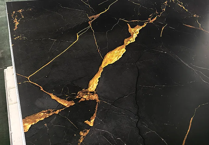 Fordelene ved Carbon Crystal Wall Panel.