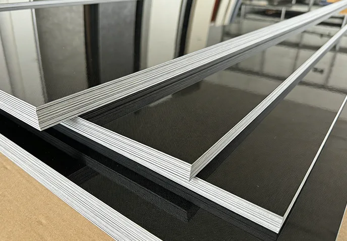 Funktionerne i PET Mirror Carbon Crystal Wall Panel.